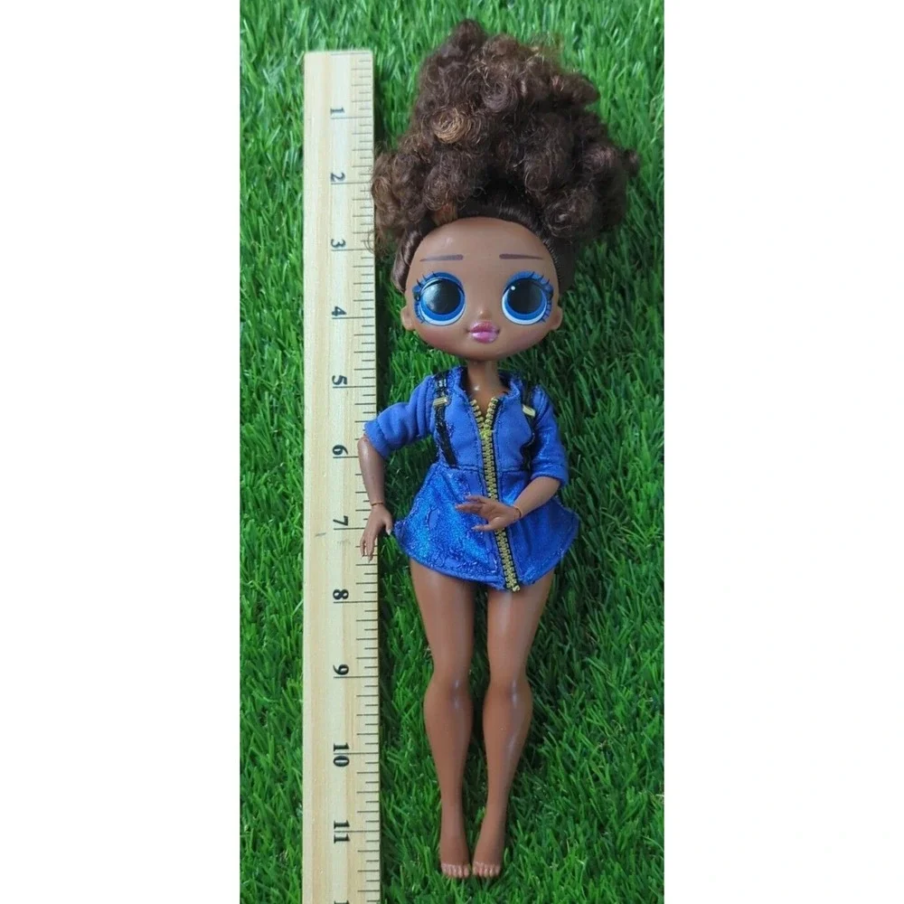 MGA L.O.L Surprise Doll OMG Miss Glam Missing Clothes and Accessories‎